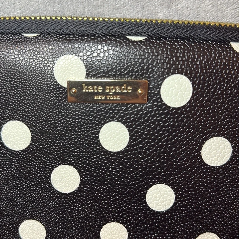 ⭐️HOST PICK⭐️♠️KATE SPADE♠️Sunshine Dot Laptop Sleeve/EUC